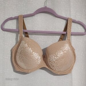 SOMA BRA Size 32DDD. Elegant Lace Beige Bra
